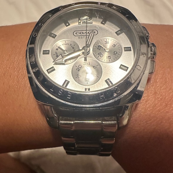 Coach Chronograph Watch - Picture 6 of 8